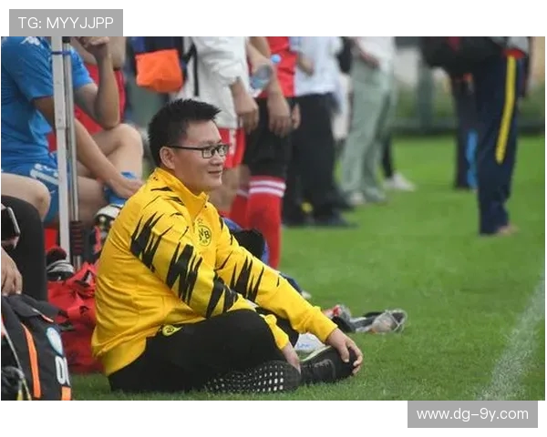 聚焦新疆U40足球赛场展现中年力量与绿茵激情碰撞时刻精彩瞬间